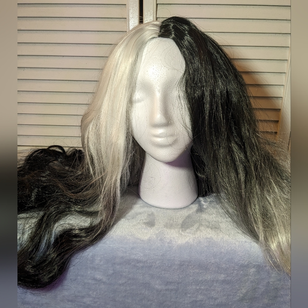 Black and White Synthetic Wig